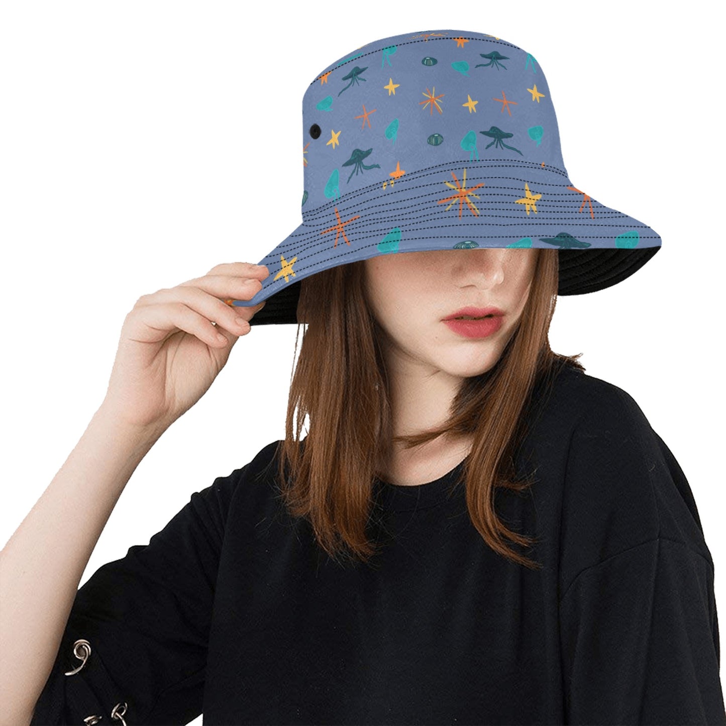 Model front facing pose of jellystars bucket hat